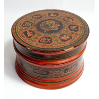 Aziatische lak doos met afbeelding dieren